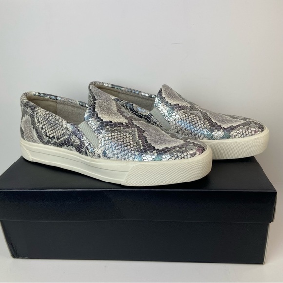 Naturalizer- Aileen Slip-on Sneakers - Picture 9 of 16